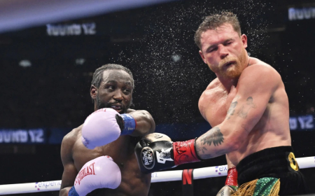 Crawford le dio un paseo a Canelo y es campeón indiscutido otra vez