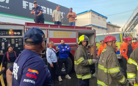 400 funcionarios movilizó la Alcaldía para controlar incendio en Mercado Las Playitas