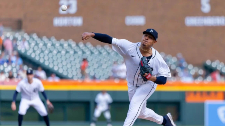 Milwaukee lleva a Jackson Chourio con cautela
