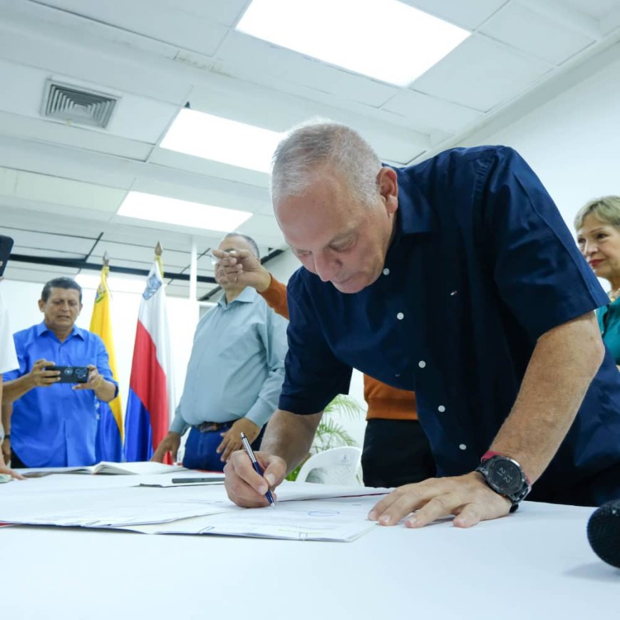 Di Martino certificó validez a cuatro sindicatos de la Alcaldía de Maracaibo