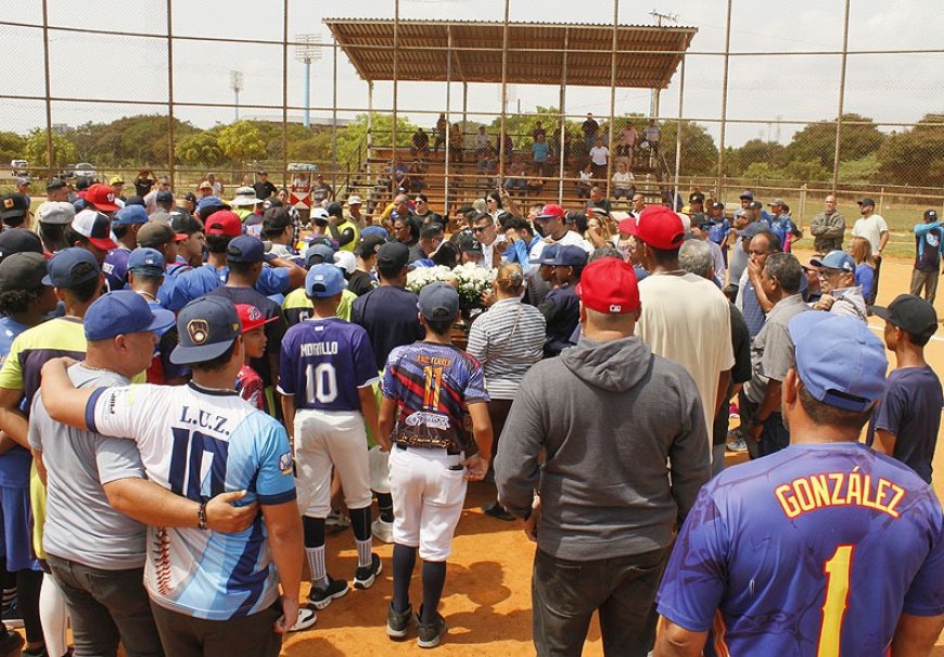 El deporte zuliano despidió a un caballero del beisbol