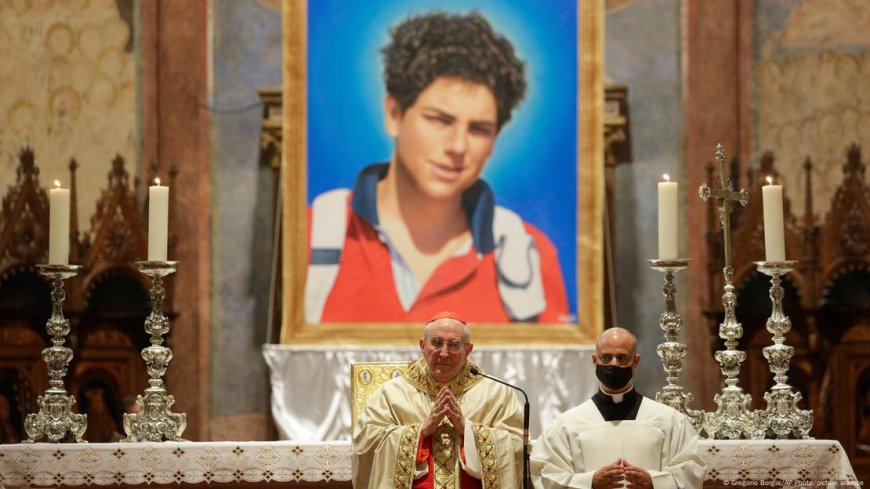 "El influencer de Dios" ya es santo: papa León XIV canonizó a Carlos Acutis