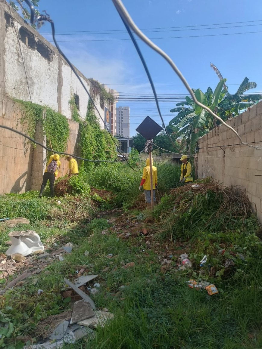 Limpieza de cañadas y ramales de Maracaibo sigue con firrmeza total
