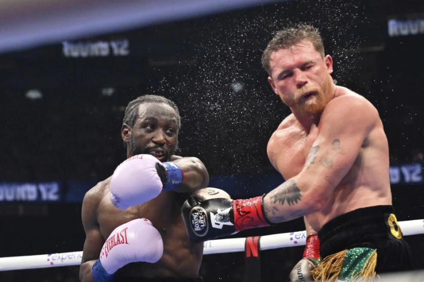 Crawford le dio un paseo a Canelo y es campeón indiscutido otra vez
