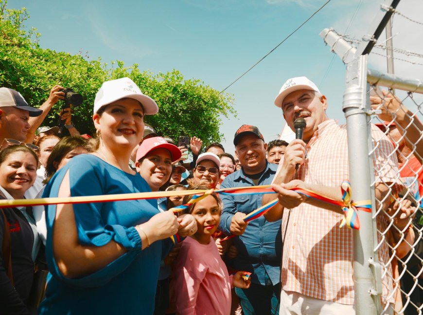 Gobernador entregó obras de salud y educación e inició plan de vialidad en el municipio Lossada