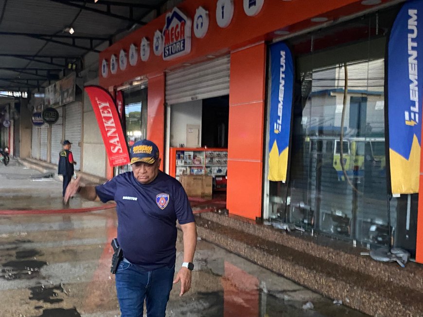 400 funcionarios movilizó la Alcaldía para controlar incendio en Mercado Las Playitas