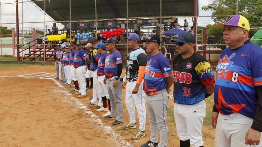 Cpbez abrió con nocaout softbol homenaje a las Glorias Deportivas