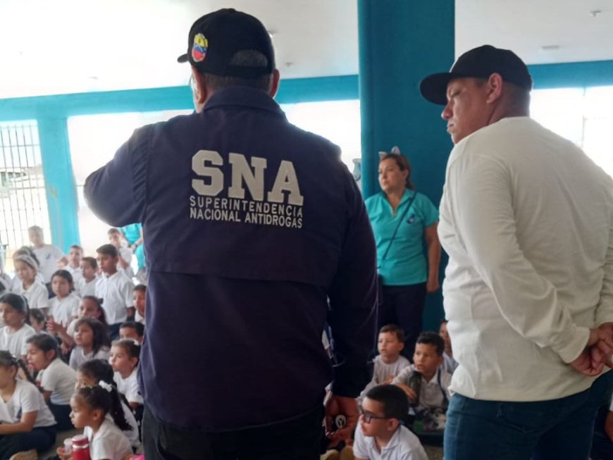 Gobernación del Zulia y Frente Preventivo inician nuevo año escolar con abordaje en la E.B.N. San Francisco.