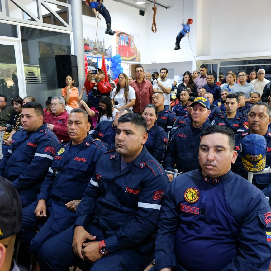 Di Martino dotó con alta tecnología a los Bomberos de Maracaibo 