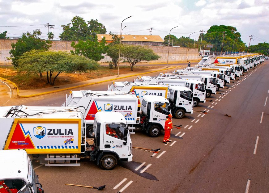 22 unidades entregó Luis Caldera para la recolección de basura de 10 parroquias