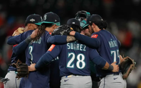 Seattle ganó en 15 innings y volvió a una Serie de Campeonato