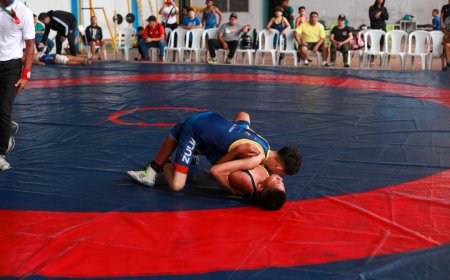 Talento del bueno en Festival de Lucha Olímpica hacia los Nacionales Comunales