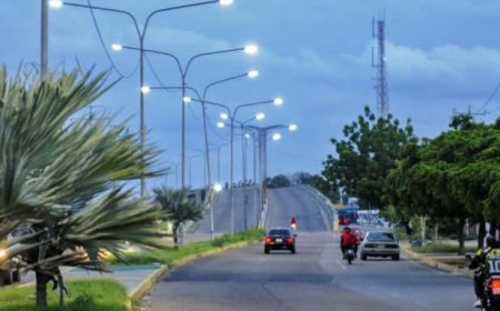Iluminan el Corredor Vial Hugo Chávez y se benefician 5 parroquias del oeste de Maracaibo