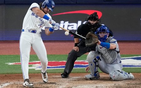 SERIE MUNDIAL: Con una pela, Toronto le ganó el primero a los Dodgers