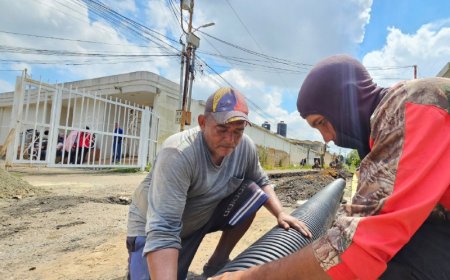 En Los Modines, el Gobierno bolivariano arregla 300 metros de colectores