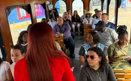 Tranvía recibió a diplomáticos de 12 países y los llevó a recorrer Maracaibo