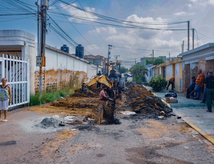 El pueblo protagoniza obra que beneficia a más de 2.000 habitantes de Raúl Leoni