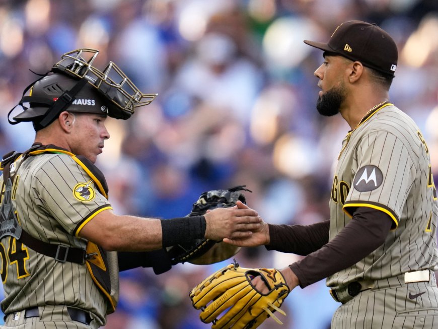 Robert Suárez puso el candado y San Diego niveló la serie
