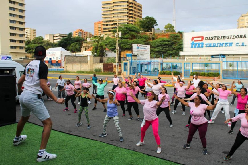 La Ciclovía vibró en honor al mes rosa