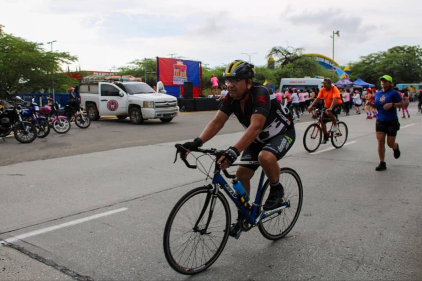 La Ciclovía vibró en honor al mes rosa