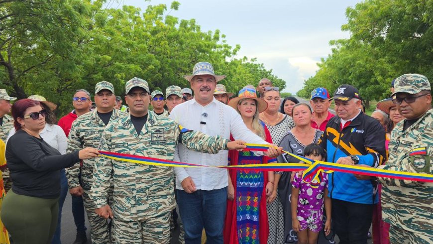 Gobernador Luis Caldera entregó recuperados 6.2 km de la vía Paila Negra-La Tigra