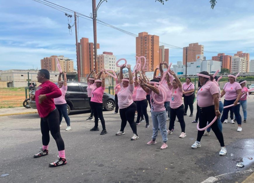 MARACAIBO: Una bailoterapia de la Dirección de Seguridad a la prevención del cáncer de mama