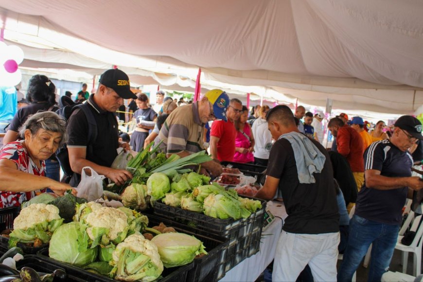 Las hallacas en Maracaibo salen más baratas con productos de los mercados de Di Martino