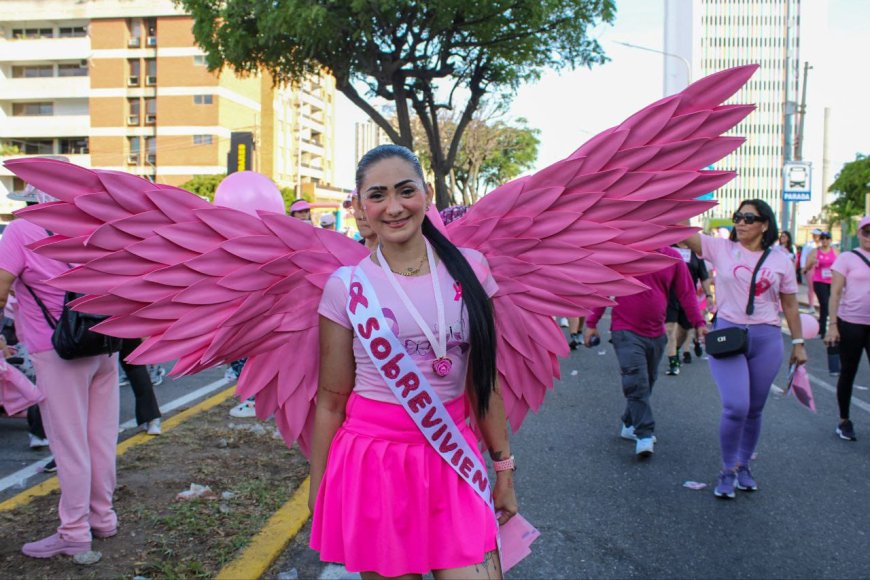 Maracaibo se vistio de rosa en la  25° Caminata por la Vida de FAMAC