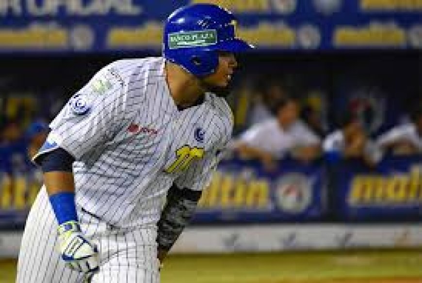 Eduardo Pérez: "Arráez no jugará con Magallanes" 