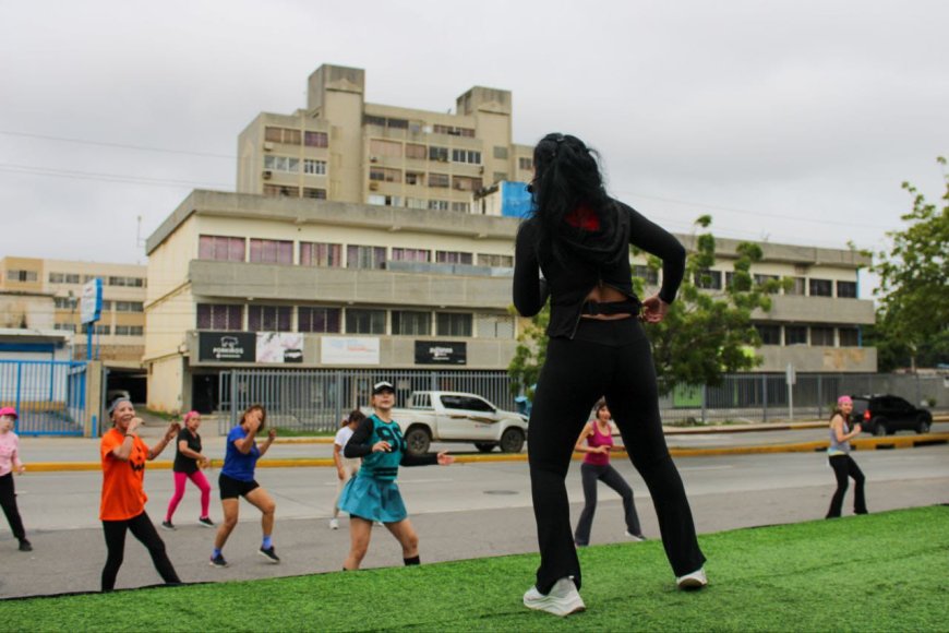 Los marabinos cada vez más enamorados de la ciclovía