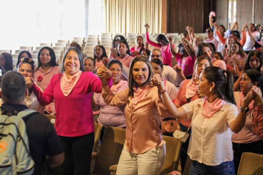 Gran Misión Venezuela Mujer certificó saberes de Emprendedoras marabinas