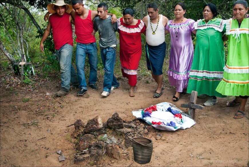 Si tenemos nuestro Akaatompo, por qué Halloween?