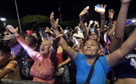 Alcalde Di Martino: “Somos la alegría y la paz que vimos en el encendido de Bella Vista”