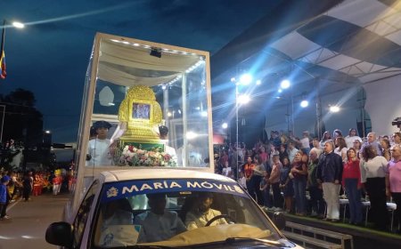 FERIA DE LA CHINITA: Grandioso desfile y explosión musical