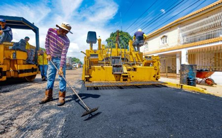 Asfaltado en tres frentes: Luis Caldera activa 15.670 toneladas en San Francisco y Maracaibo