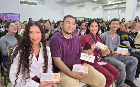 Entrega de 500 becas y convenio con universidades: Gobernación celebró Día del Estudiante Universitario