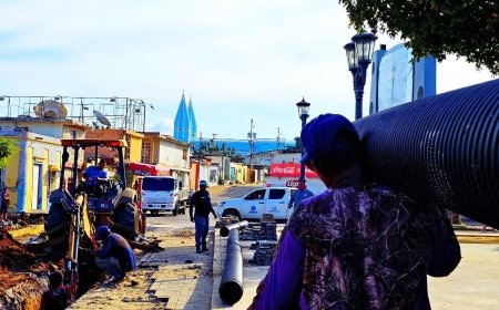 Sustituyeron 80 metros de colector en el Boulevard Santa Lucía 