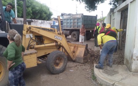 MARACAIBO: Alcaldía hizo arrase con ¡Saca tu Cachivache! en el sector 7 de Enero