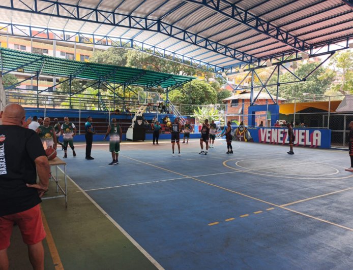 BASQUET MAS 60: GNB Guarenas se juega su último cartucho para clasificar