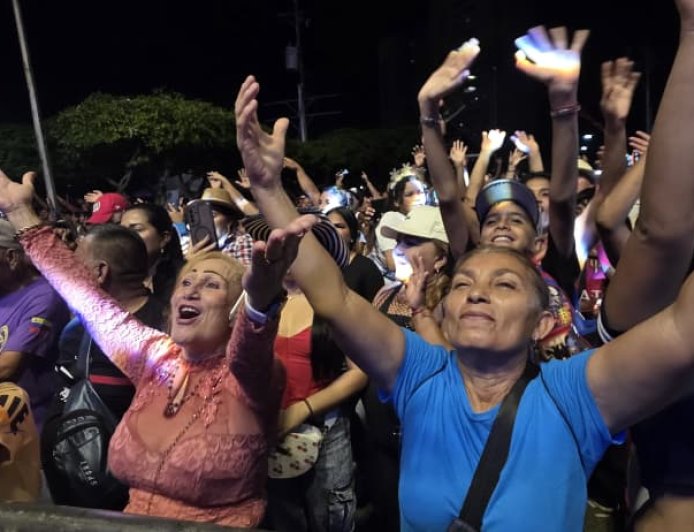 Alcalde Di Martino: “Somos la alegría y la paz que vimos en el encendido de Bella Vista”