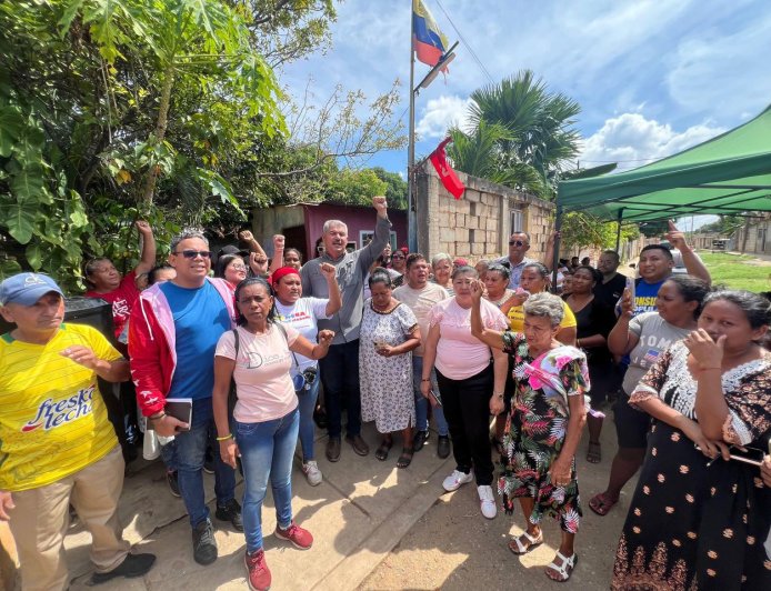 Gobernador Caldera acompañó la conformación de los Comités Bolivarianos de Base Integral