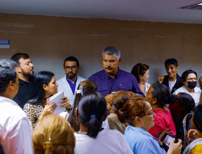 LUIS CALDERA: "La mayor alegría es que los hijos de La Chinita tengan un hospital Chiquinquirá digno"