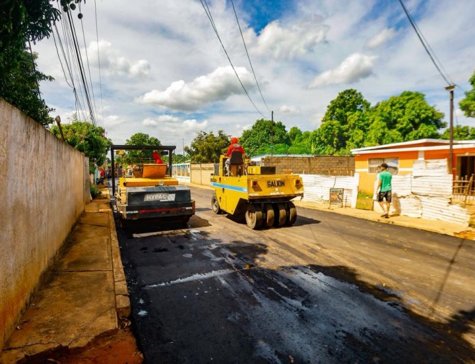 ¡TOLETAZO!: Caldera ha echado 300 mil toneladas de asfalto en 5 meses en el Zulia