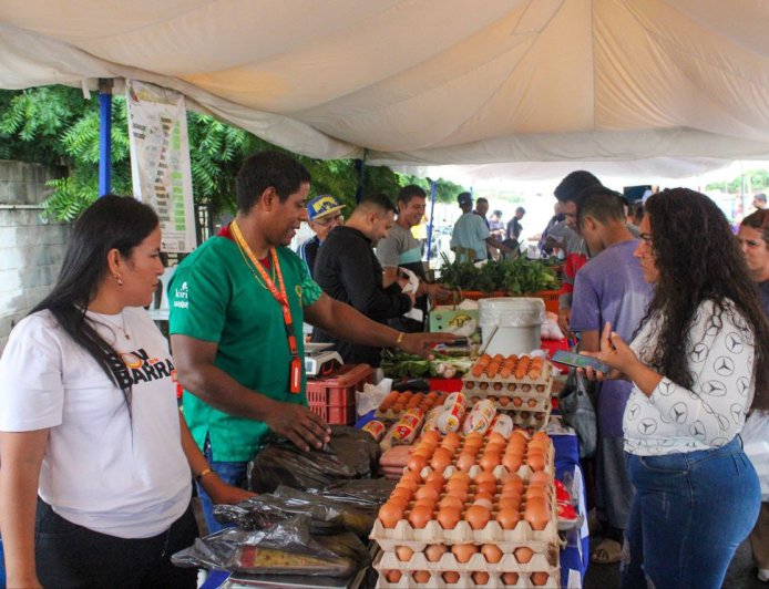 El Mercado de Di Martino fue un alivio al bolsillo en el barrio Guaicaipuro 