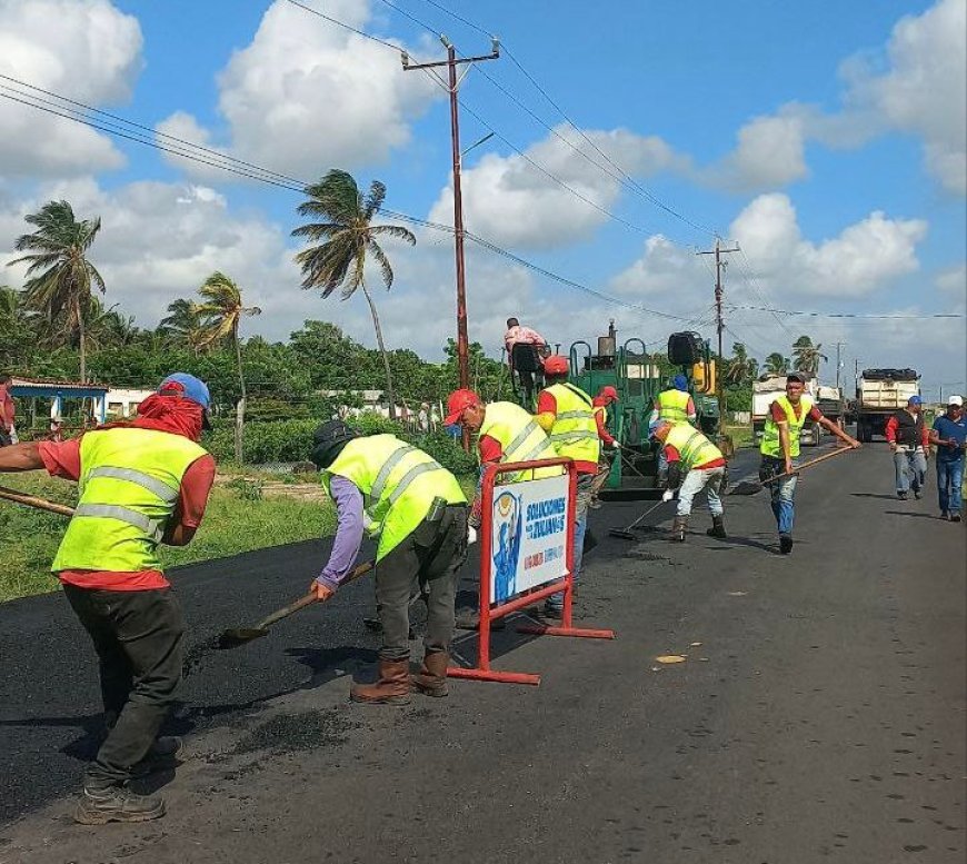 Gobernador Caldera: Antes de Navidad la Guajira venezolana tendrá asfaltada 70 kilómetros de vialidad