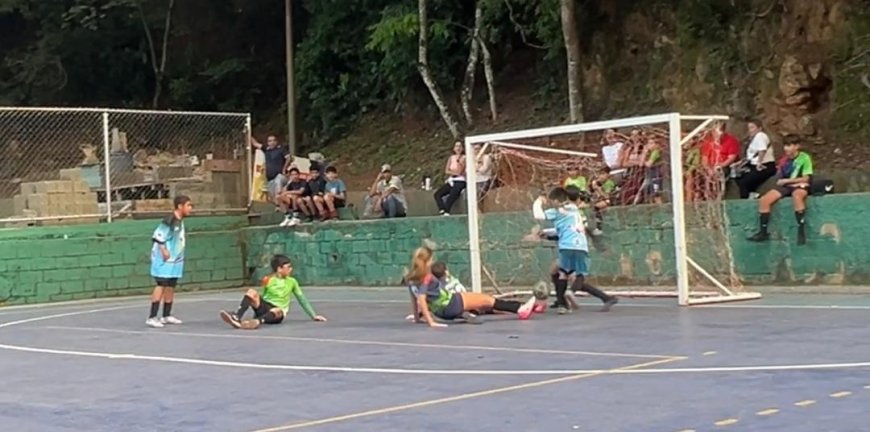 Copa Navidad Futsal en La Concha: Efisanp y El Fraile a duelo en la sub13