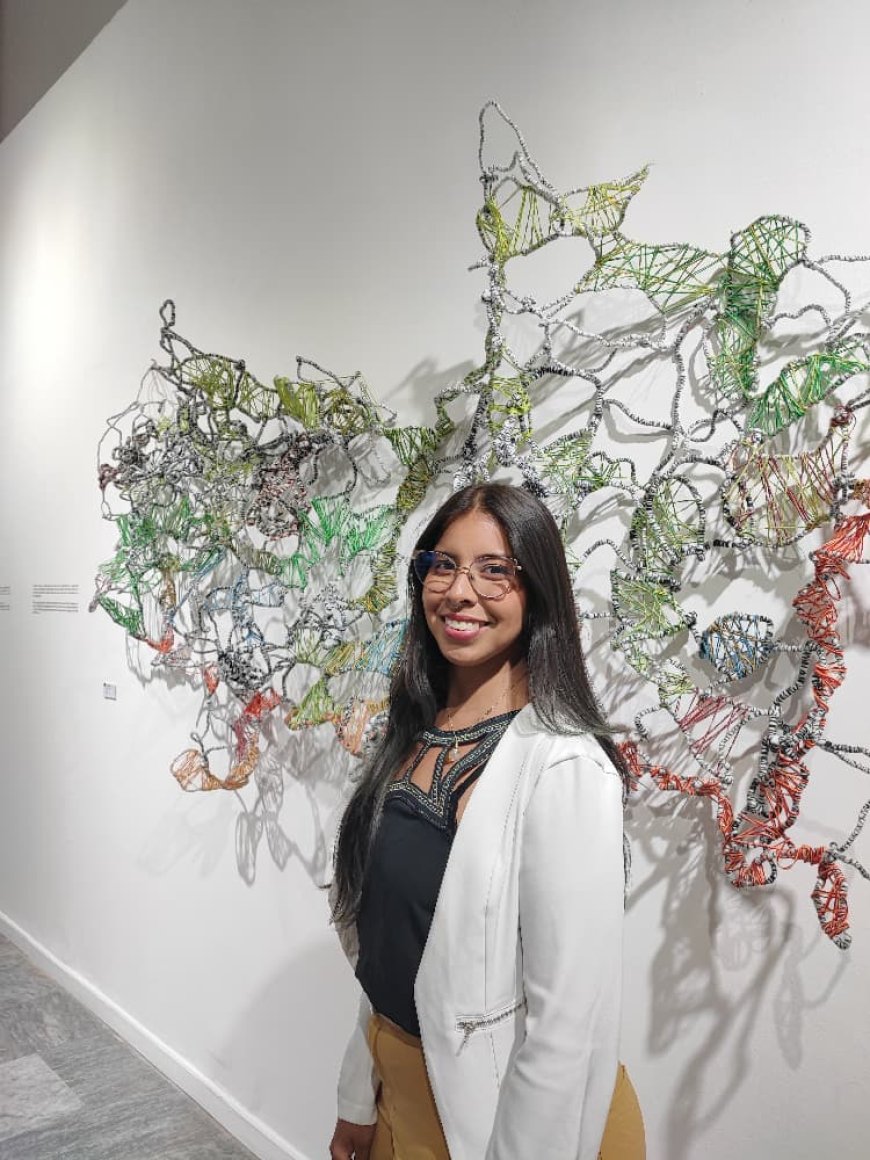 Resonancias femeninas: El arte de Camila Bellorín Tanasi y Verónica Florville en la VI Bienal del Sur