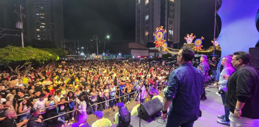 Alcalde Di Martino: “Somos la alegría y la paz que vimos en el encendido de Bella Vista”