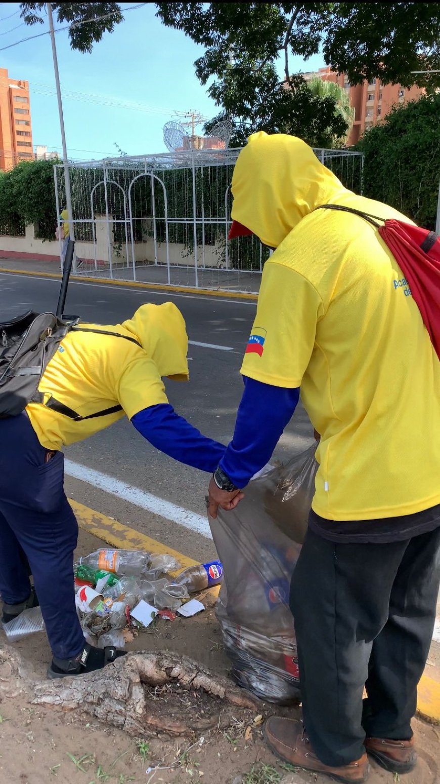 ¡Todo limpio después del Encendido!: Los ambientalistas también le dieron brillo a la ciudad