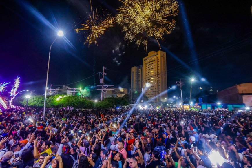 DRONES Y GAITERITOS: En un homnaje lleno de santidad, el pueblo disfrutó el esplendor del cielo marabino